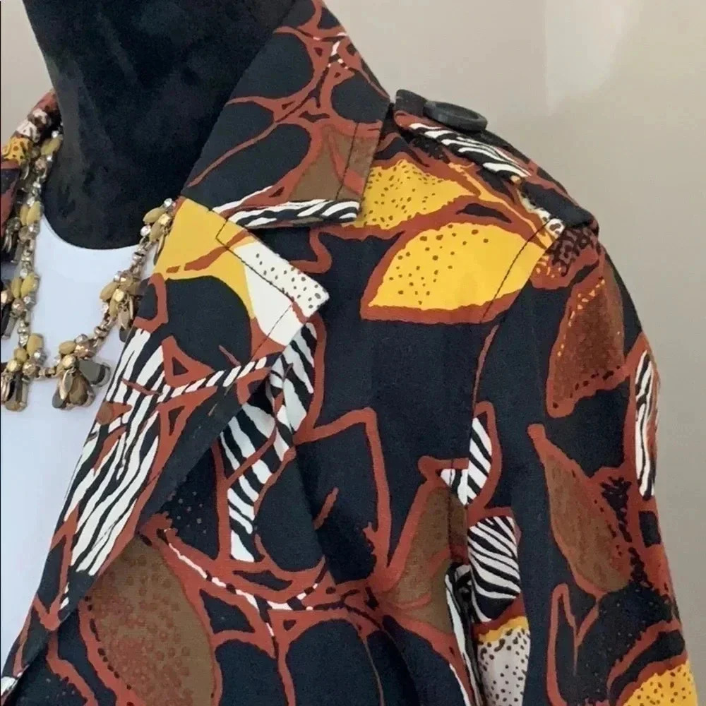 Ruby Rd. Leaf Print Cropped Blazer - Picture 2 of 8